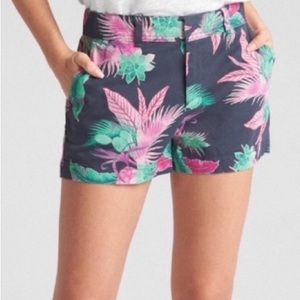 🍍NWT, Gap City Short, Tropical Pineapple print, 10